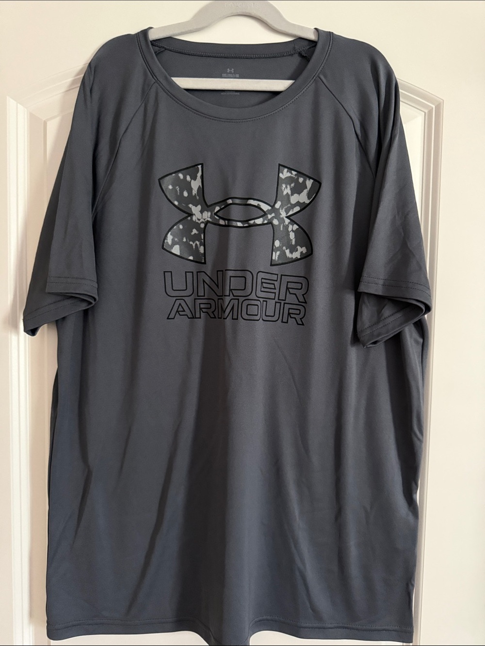 Under Armour Boy’s Short Sleeve Performance Tee - Charcoal with Camo Logo